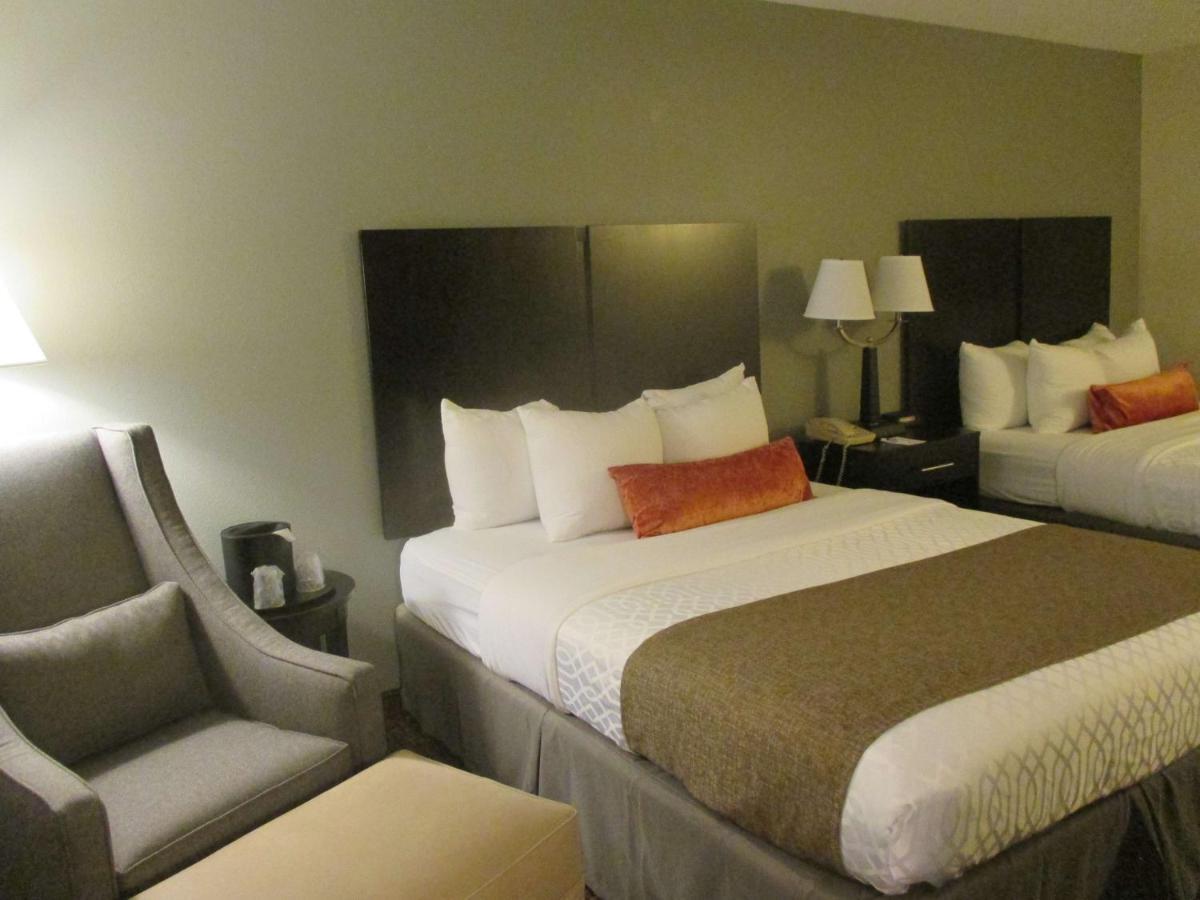 Best Western Plus Omaha Airport Inn Carter Lake Exterior photo
